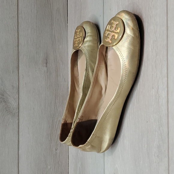 Tory Burch Women Logo Metallic MinnieLeather Gold Loafer Flat Ballet shoes sz 9M - Picture 1 of 14